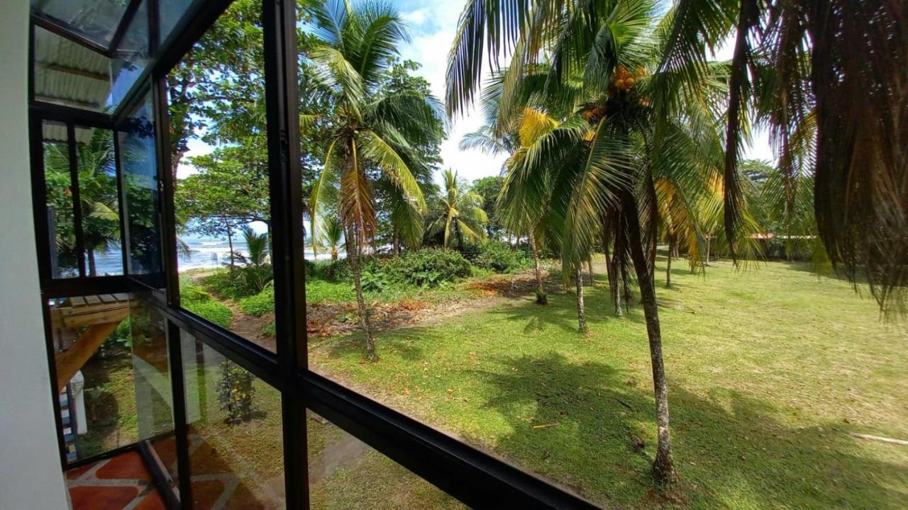 Hotel Pura Natura Beachfront Tortuguero Ngoại thất bức ảnh