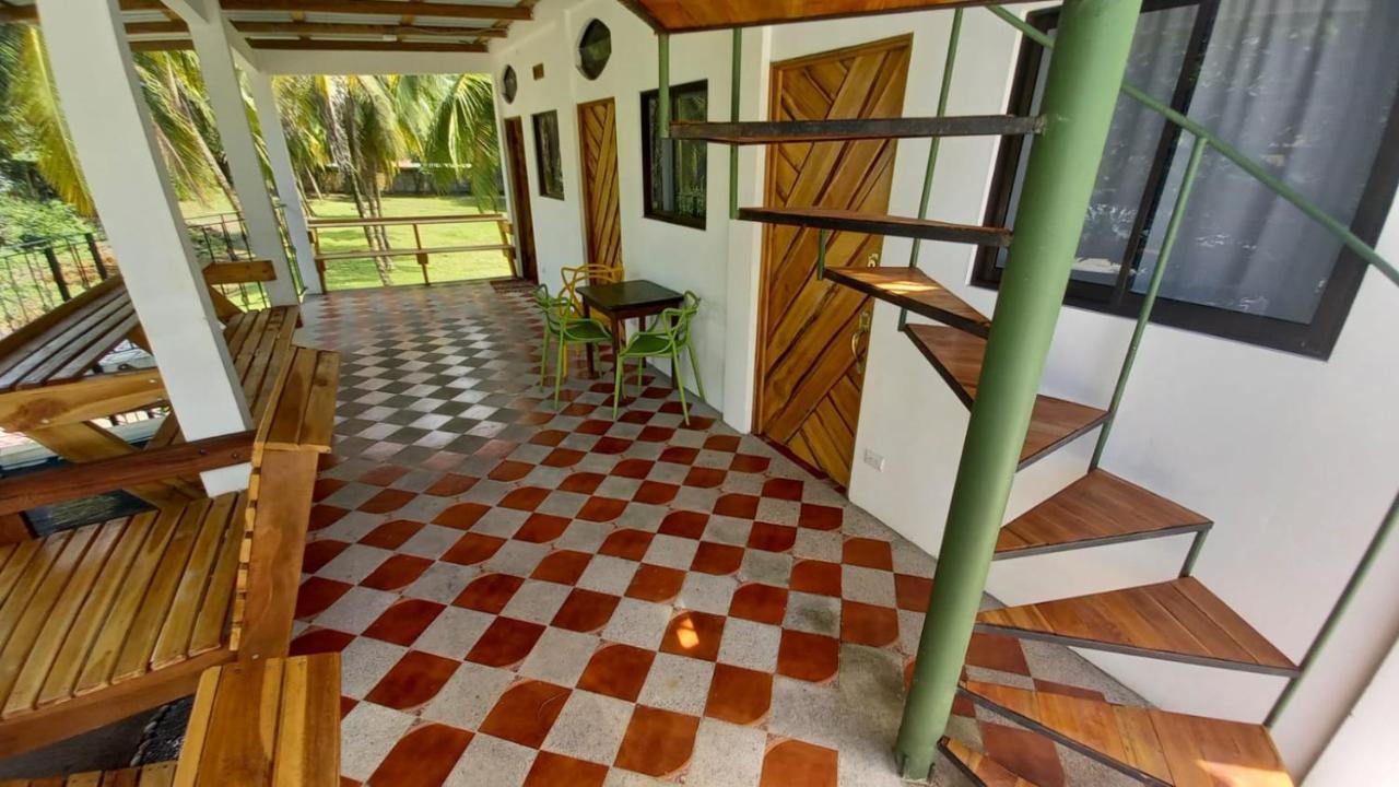 Hotel Pura Natura Beachfront Tortuguero Ngoại thất bức ảnh